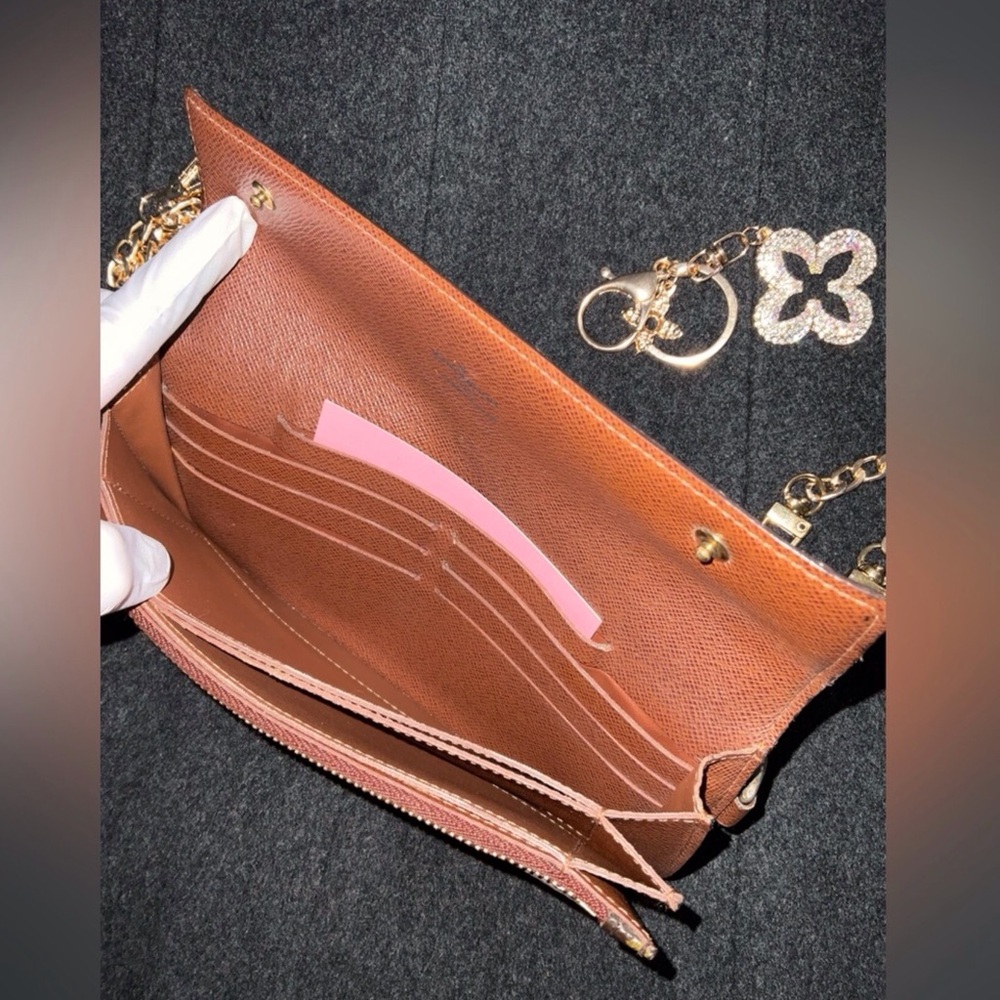 ✅AUTHENTIC LOUIS VUITTON ACCORDION STYLE - Picture 4 of 15